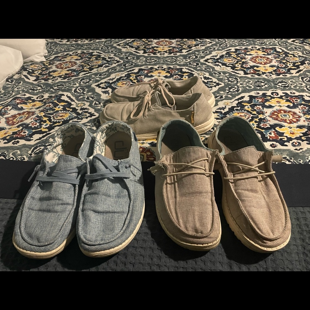Womens size 8 Hey Dudes-3 Pair